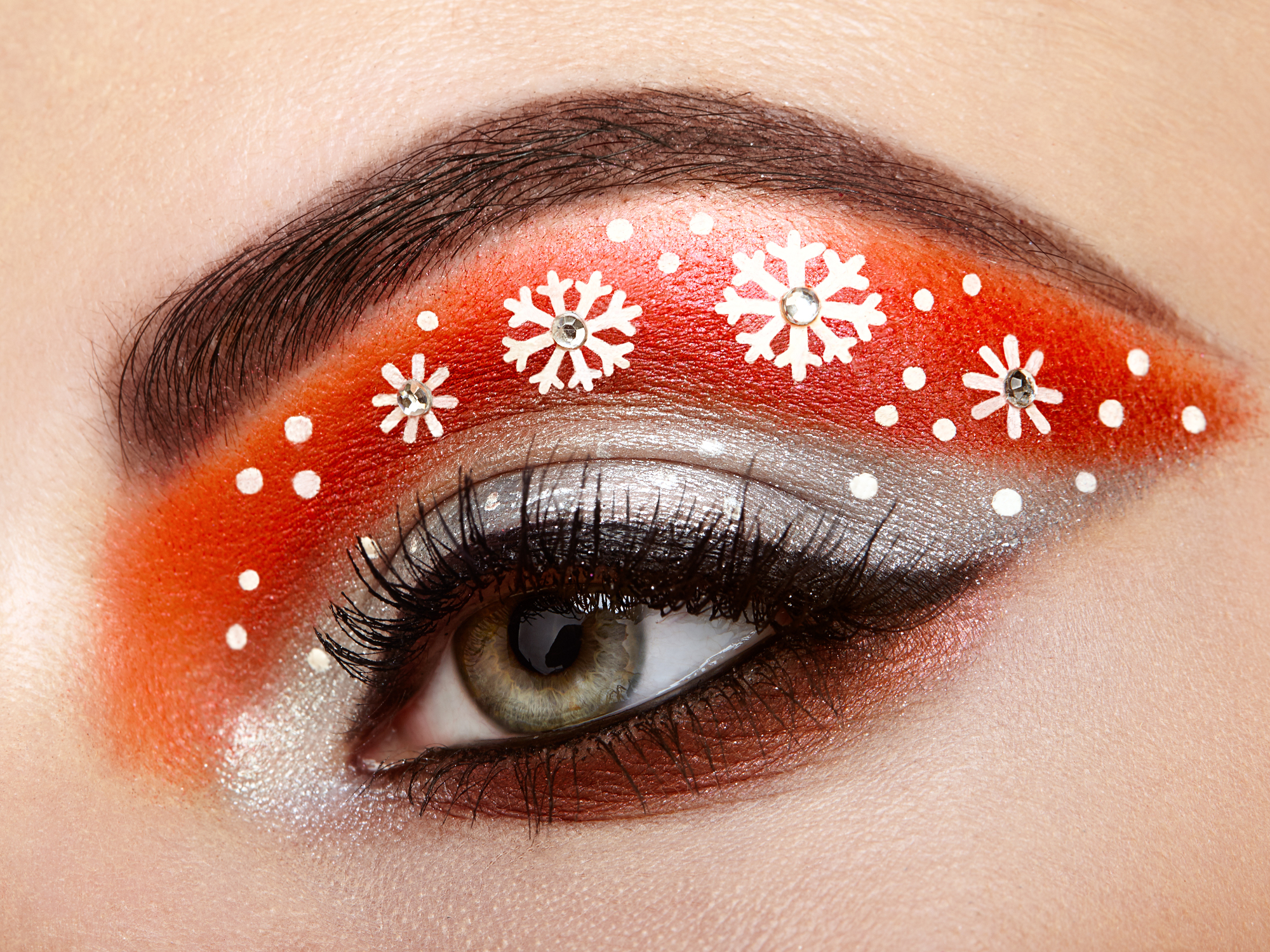 Voucher na make-up - idealny prezent świąteczny dla każdej kobiety