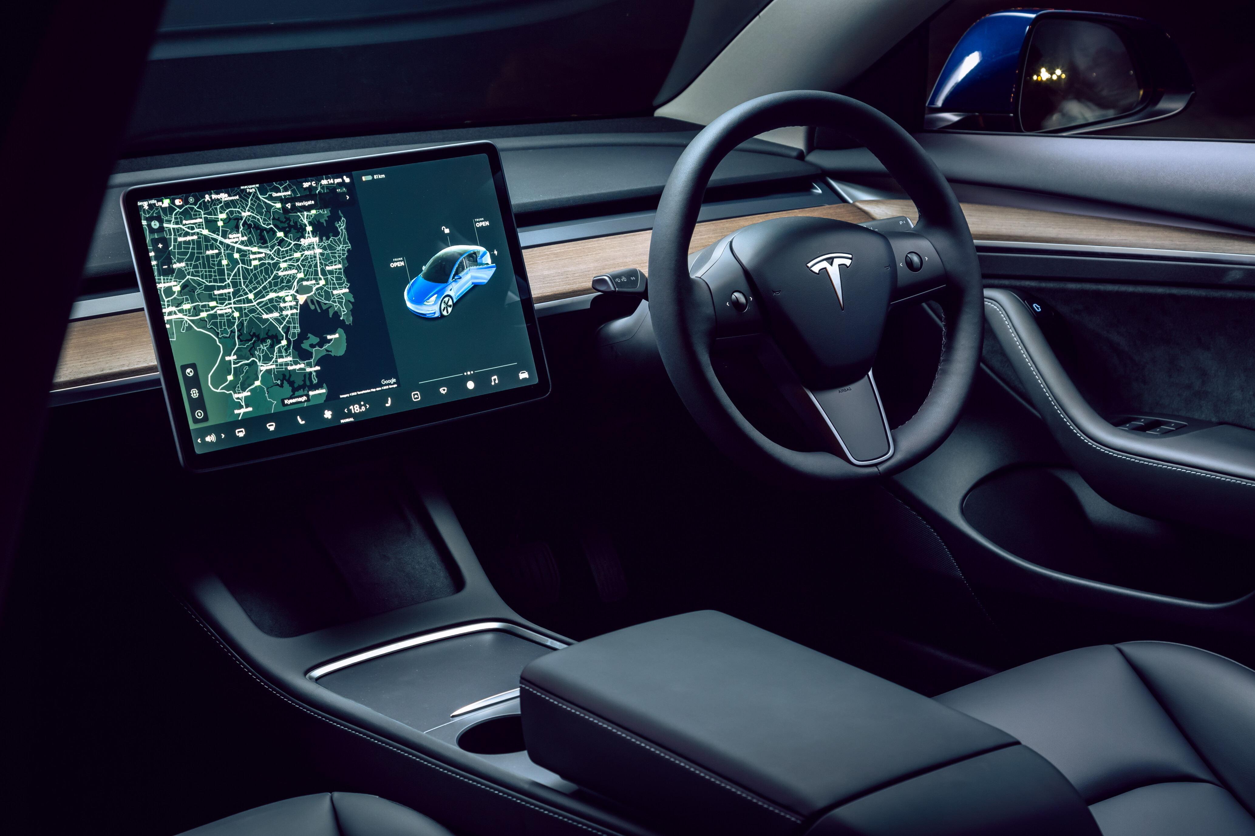 Co-Drive Teslą Model 3 Ulicami Miasta Plus