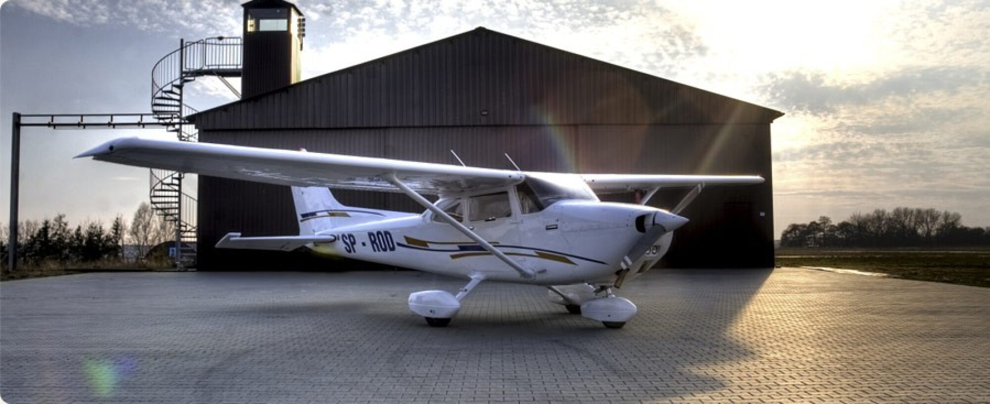 Lot Zapoznawczy Samolotem Cessna 172 dla Znajomych