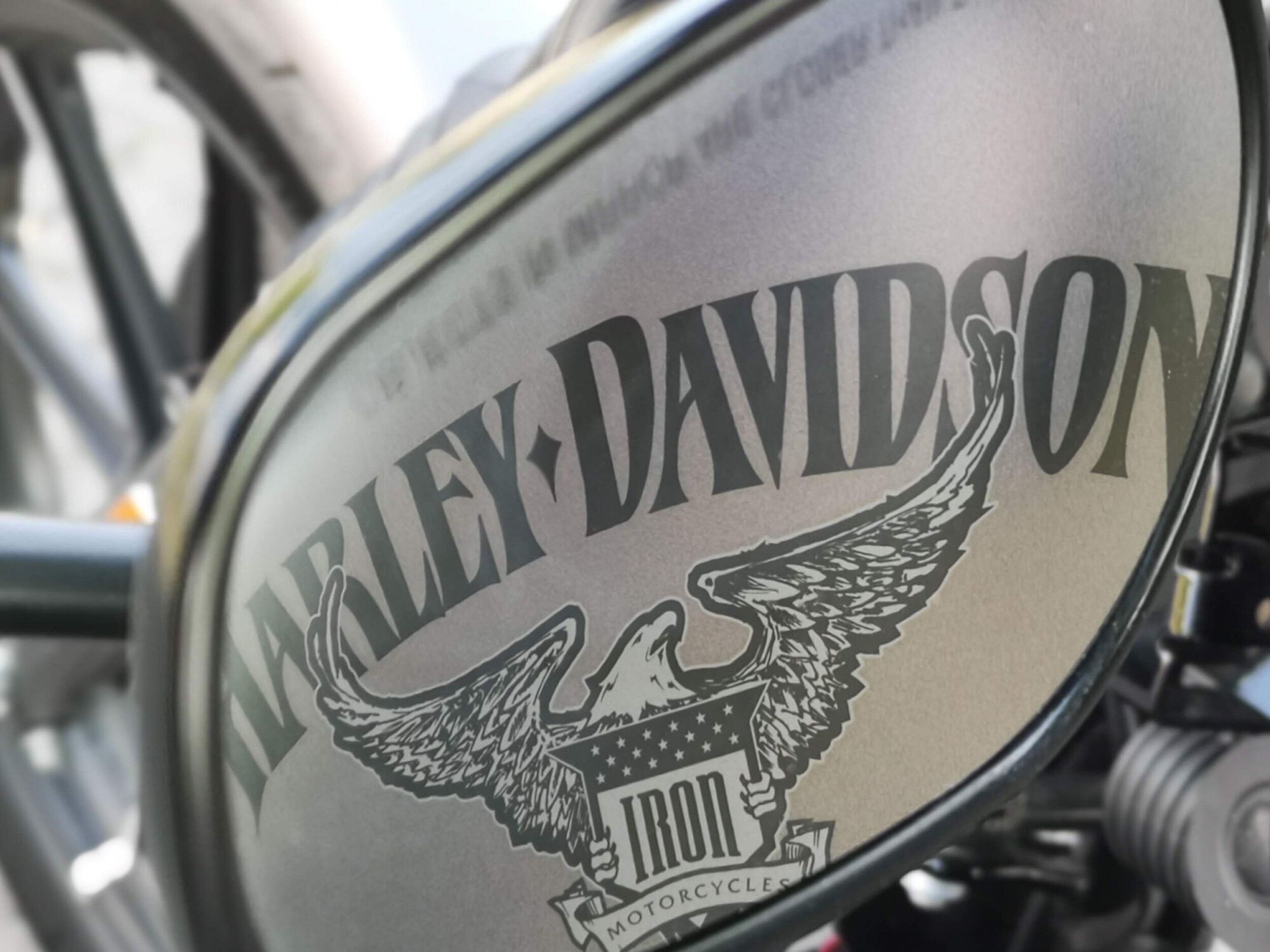 Jazda Motocyklem Harley-Davidson z Filmowaniem