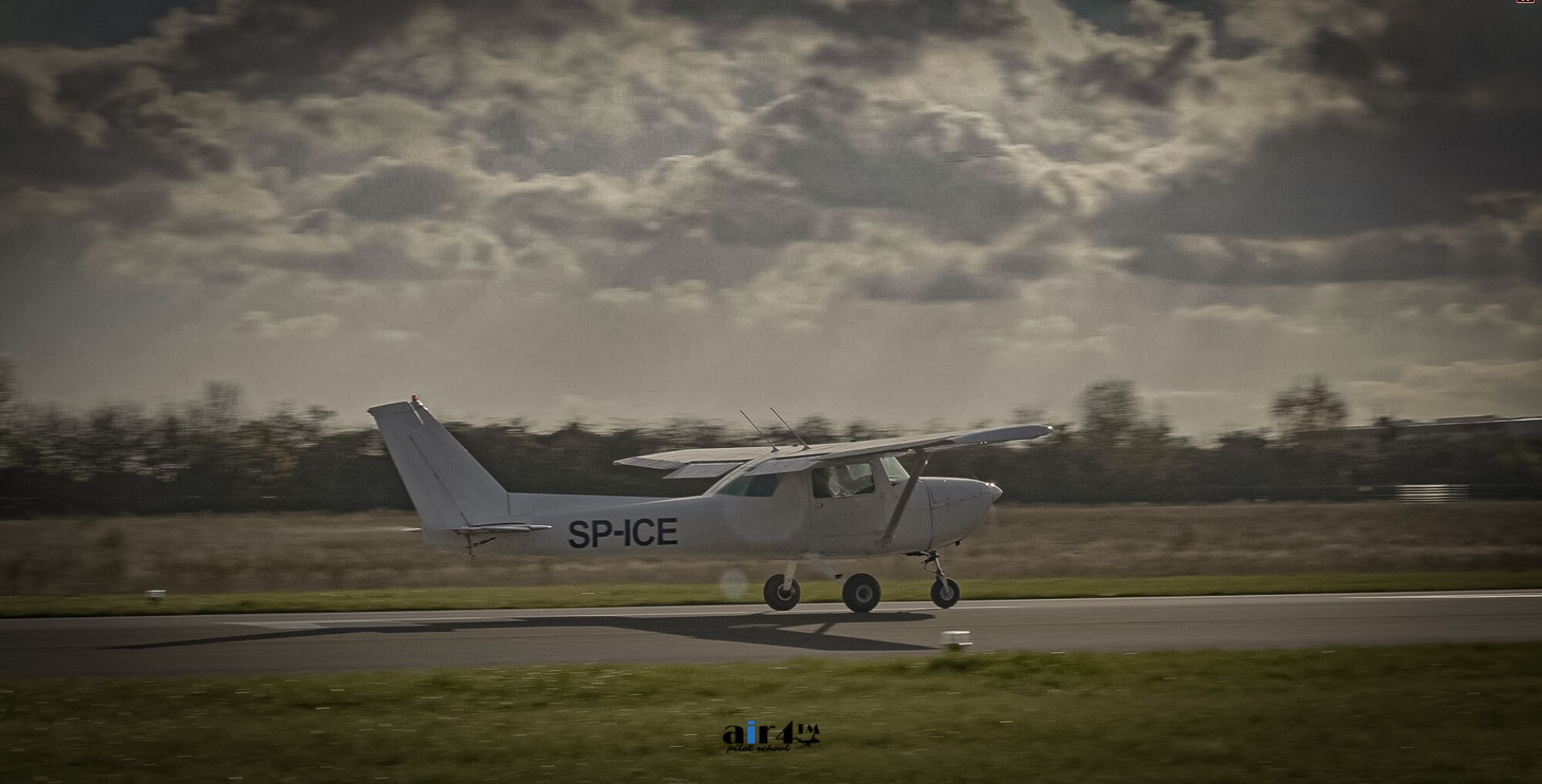 Lot Zapoznawczy Samolotem Cessna 150 M