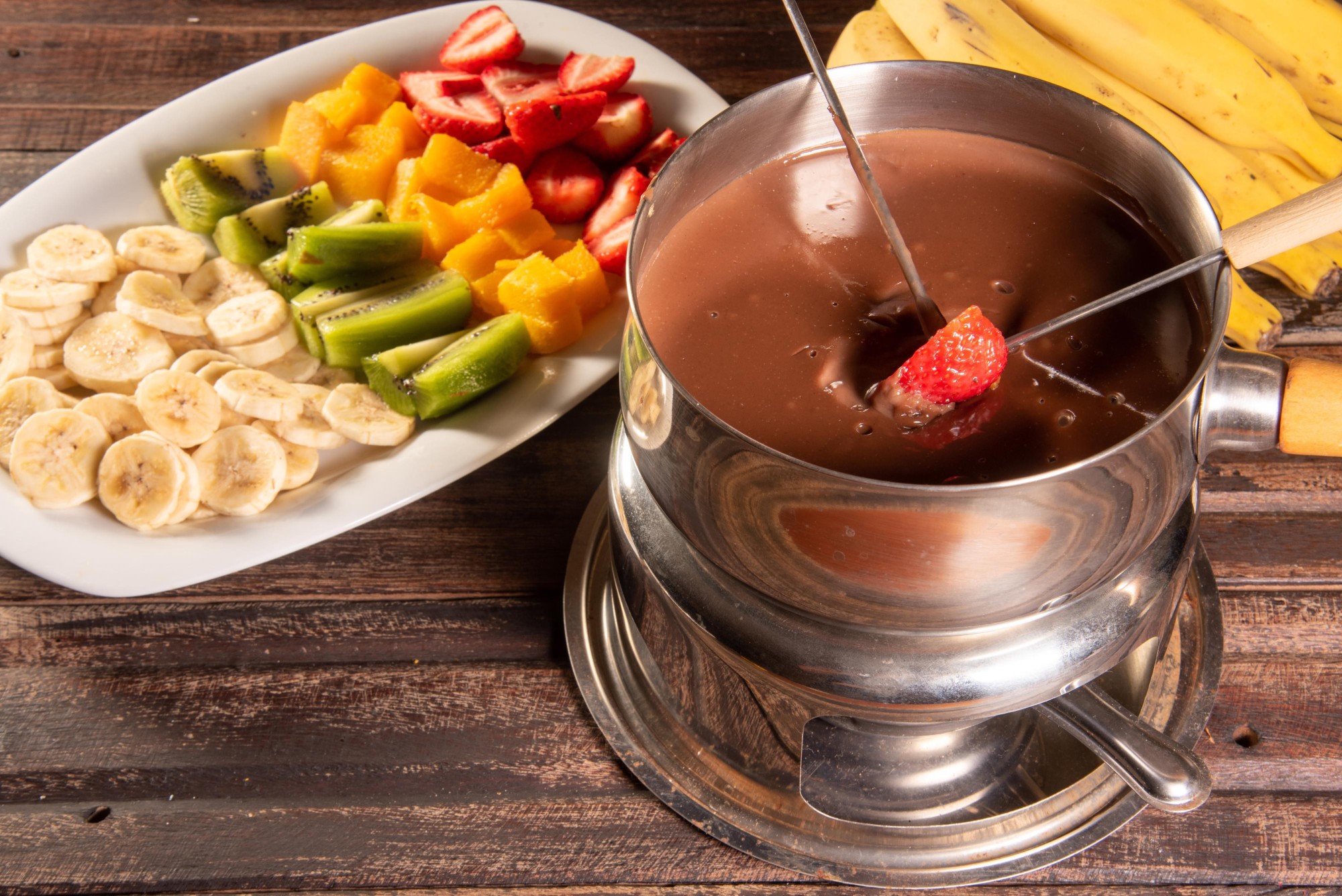 Czekoladowa Uczta Fondue dla Przyjaciół