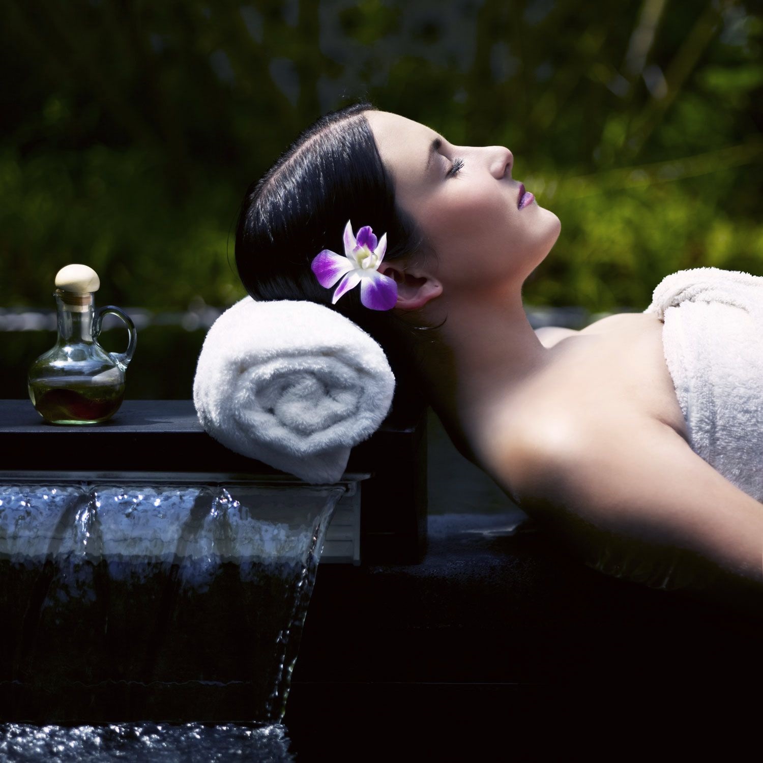 Voucher nonszalancja i luksus w SPA - pedicure + zabiegi na twarz, szyję i dekolt