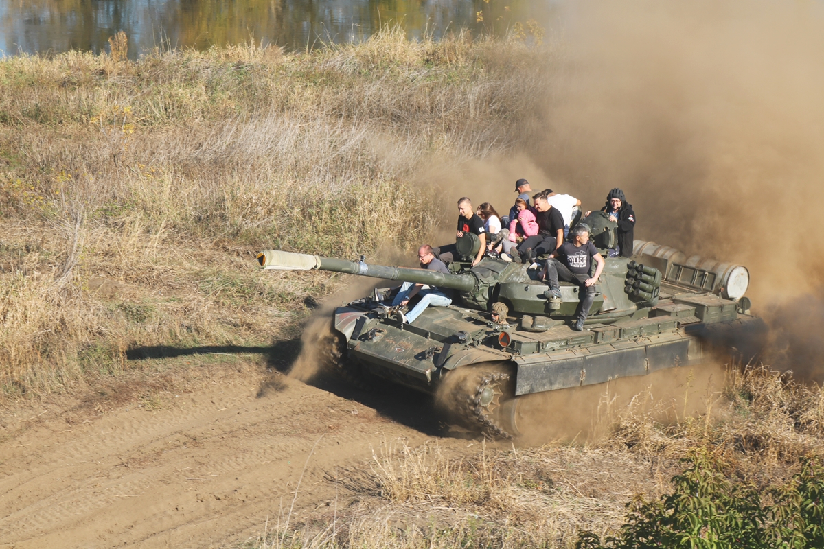 Przejażdżka czołgiem T-55 Merida dla Dwojga (realizacja w grupie) - Skwierzyna