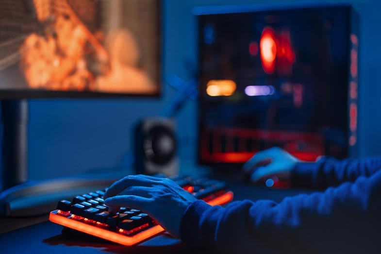 Gra na Profesjonalnym Komputerze E-sportowym (60 minut)
