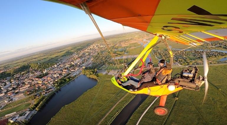Lot Motoparalotnią