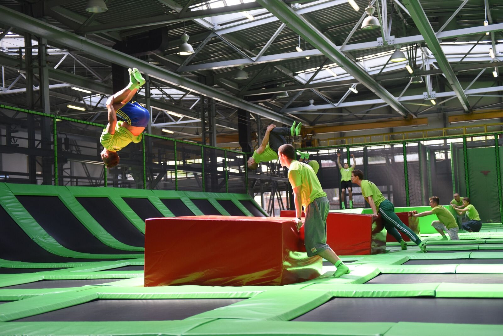 Zabawa w Parku Trampolin