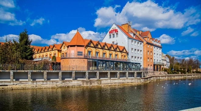 Pobyt w Hotelu nad Pisą dla Dwojga | Mazury