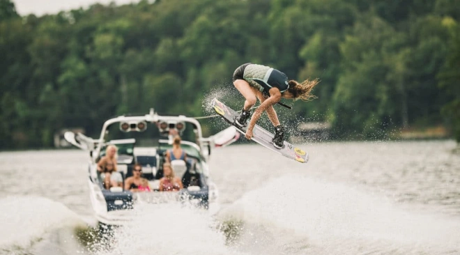 Poznaj Wakeboarding dla Przyjaciół | Poznań (okolice)